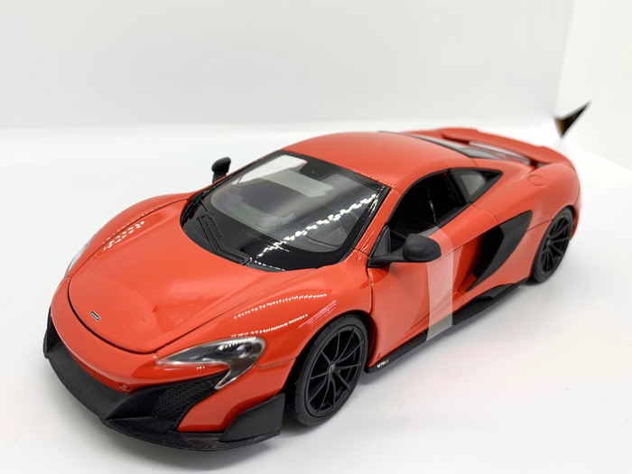 Xe mô hình 1:24 McLaren 675LT ( Welly )