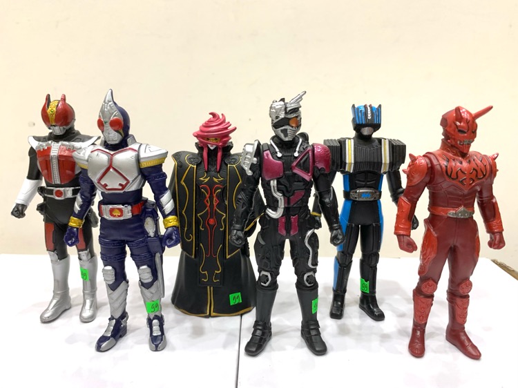 BANDAI Kamen Rider 11cm ( bán lẻ )